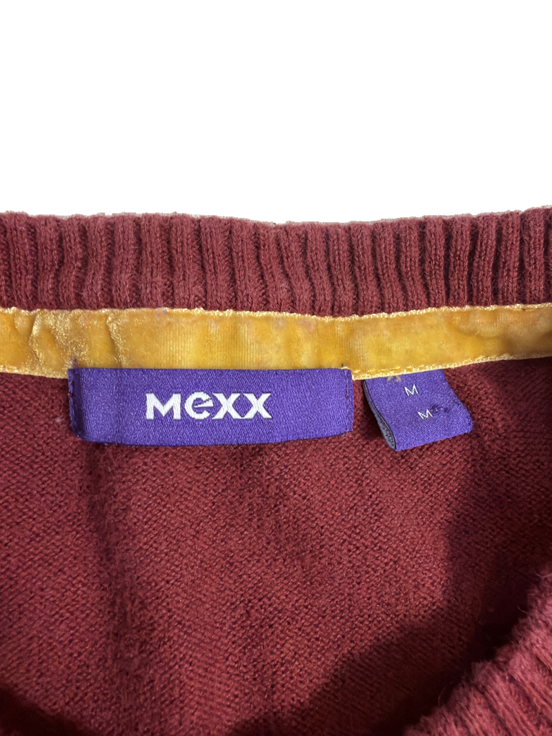 Burgundy cardigan — Tag/detail